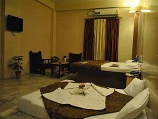 Hotel Golden Deluxe Jaipur Eksteriør bilde